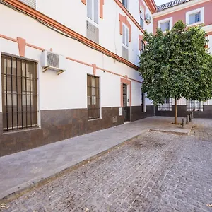 Sevillano Apto En Centro Cerca De Santa Justa Sevilla